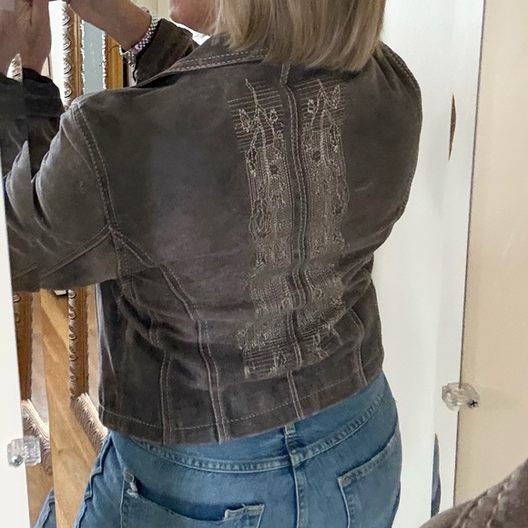 Ibisco Distressed Leather Embroidered Jacket | Cropped Blazer | Boho Chic - Picture 6 of 16